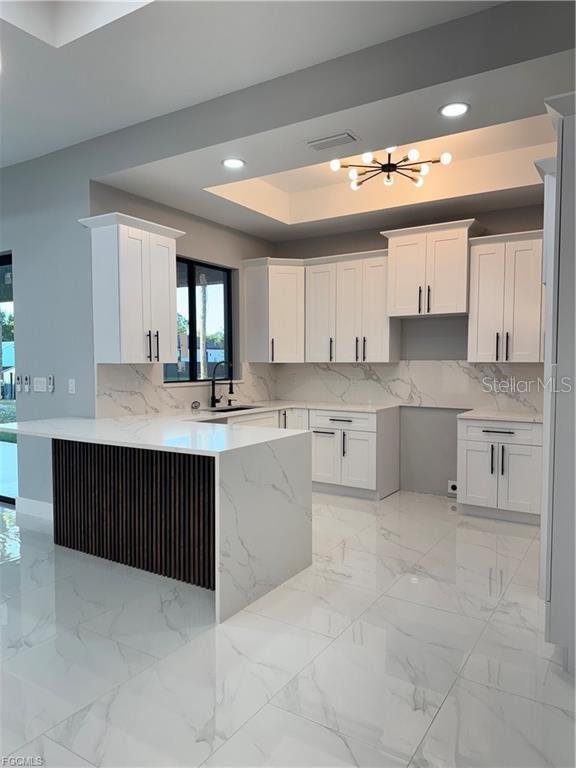 Image 9 of 38 For 3414 4th Street Sw