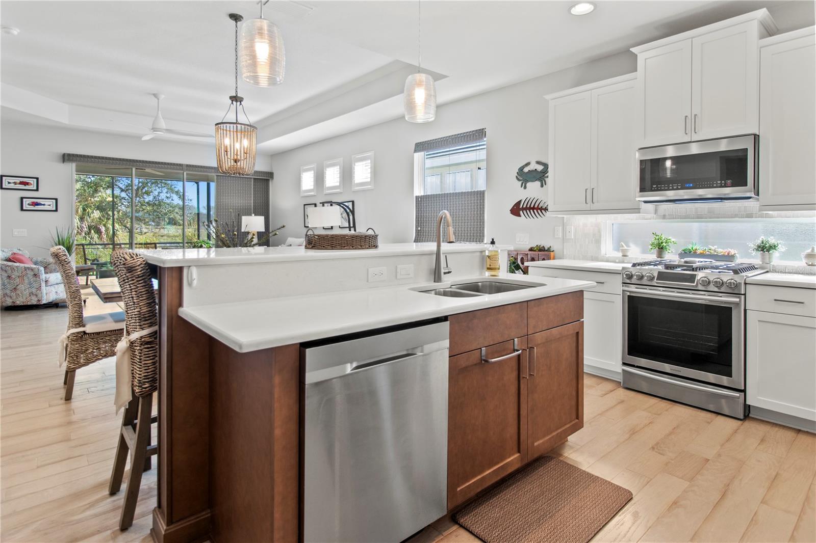 Image 19 of 52 For 7523 Campus Cove