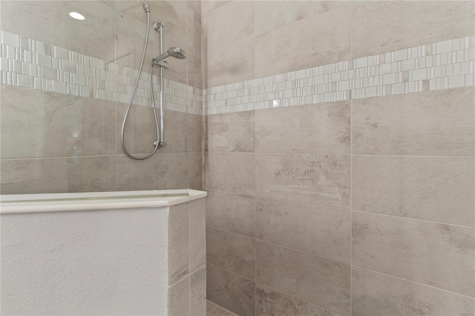 Image 27 of 52 For 7523 Campus Cove