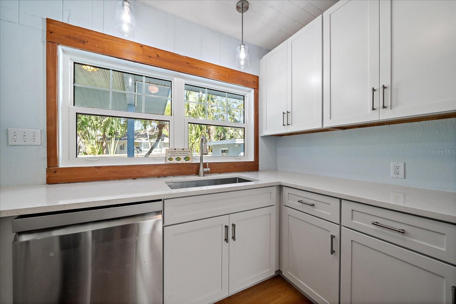 Image 24 of 49 For 6841 Longboat Drive S