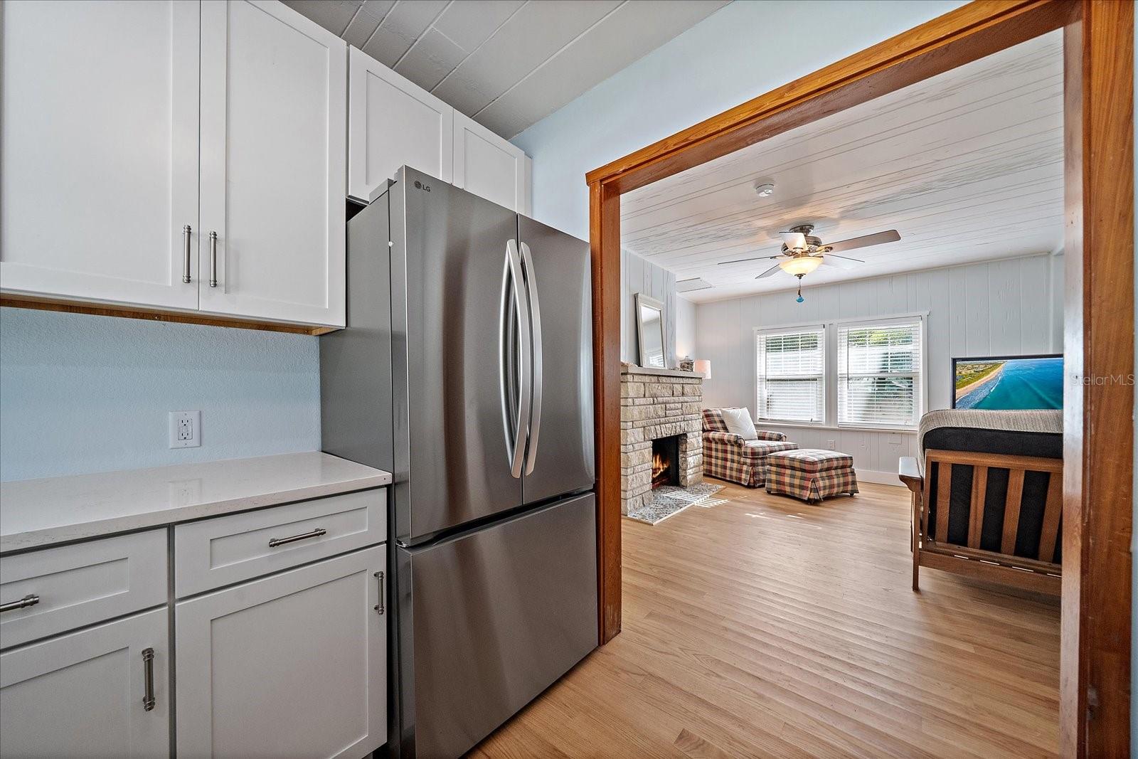 Image 26 of 49 For 6841 Longboat Drive S