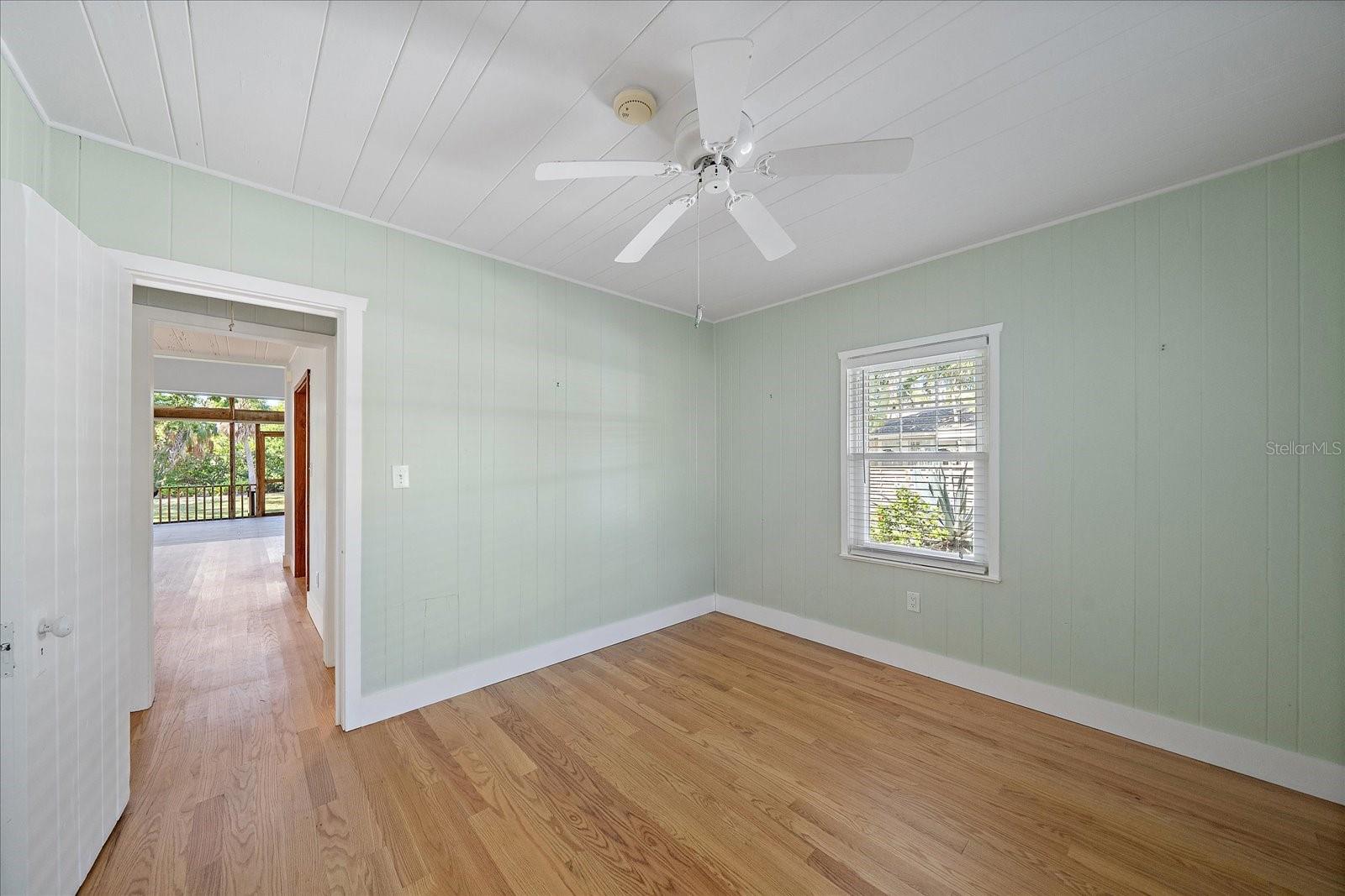 Image 32 of 49 For 6841 Longboat Drive S