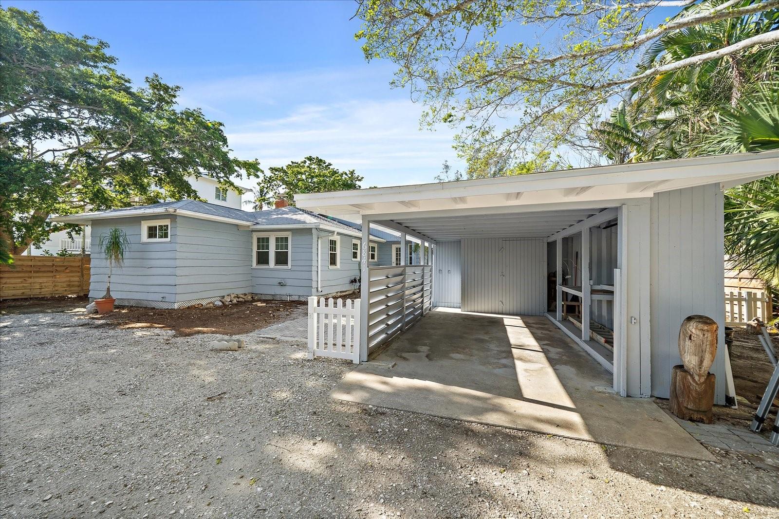 Image 41 of 49 For 6841 Longboat Drive S