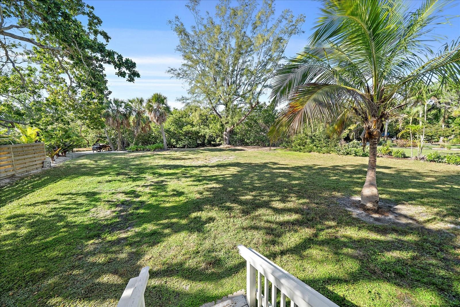 Image 9 of 49 For 6841 Longboat Drive S