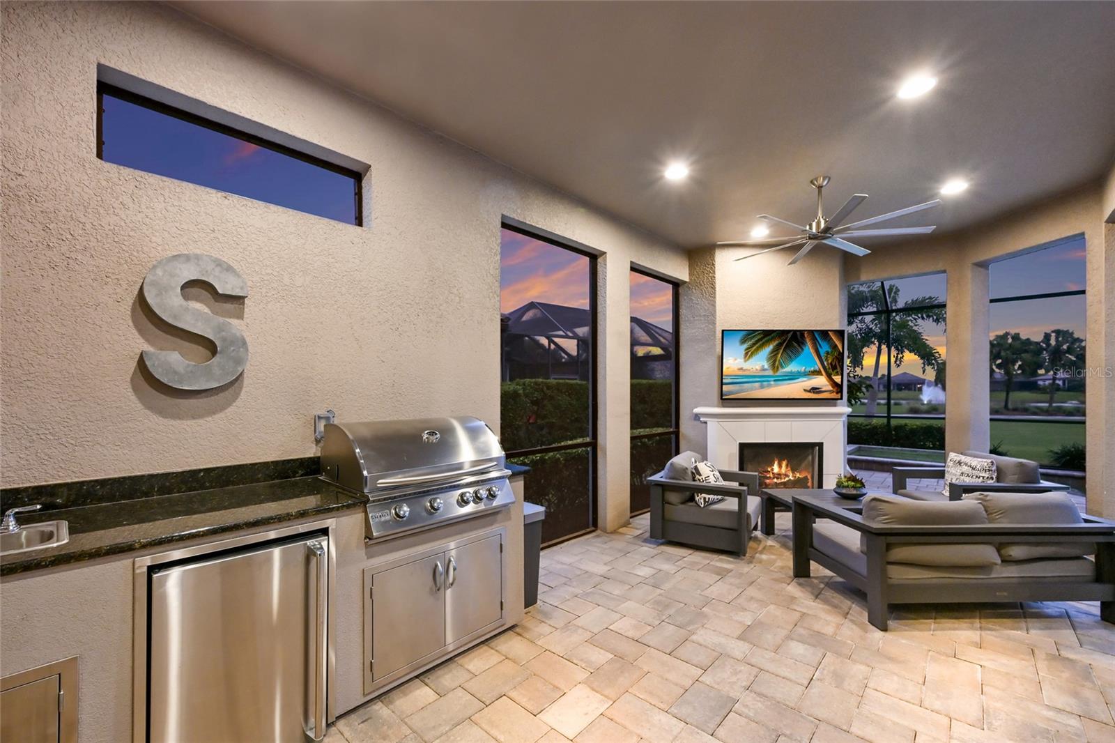 Image 19 of 79 For 13204 Sorrento Way