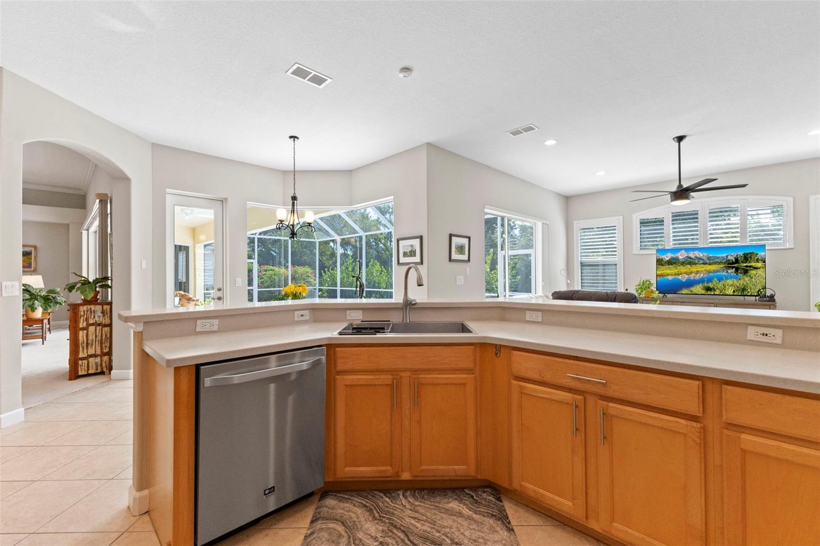 Image 19 of 39 For 6840 Coyote Ridge Court