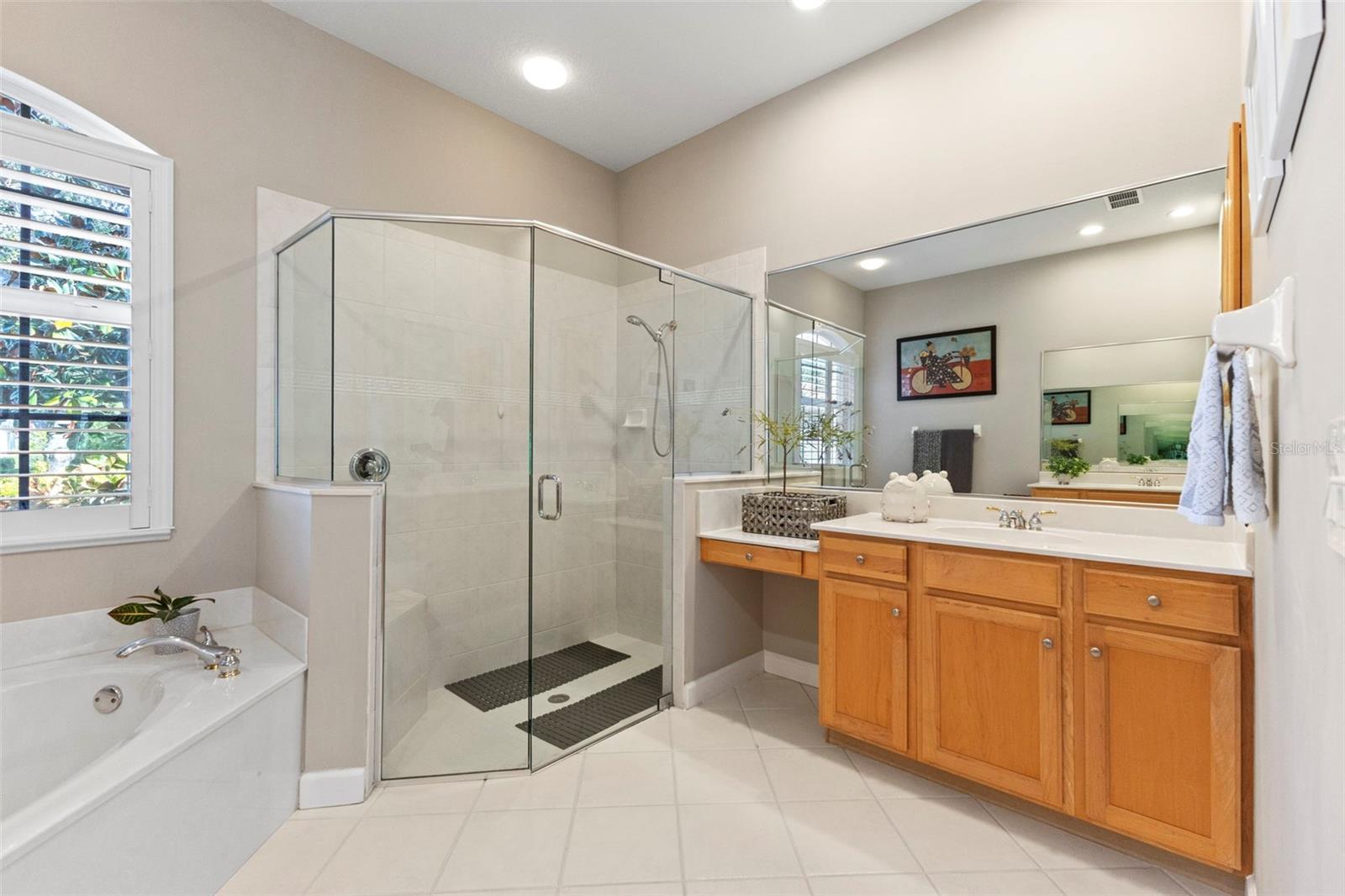 Image 23 of 39 For 6840 Coyote Ridge Court