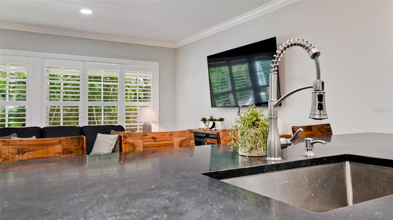 Image 14 of 75 For 1511 21st Street W