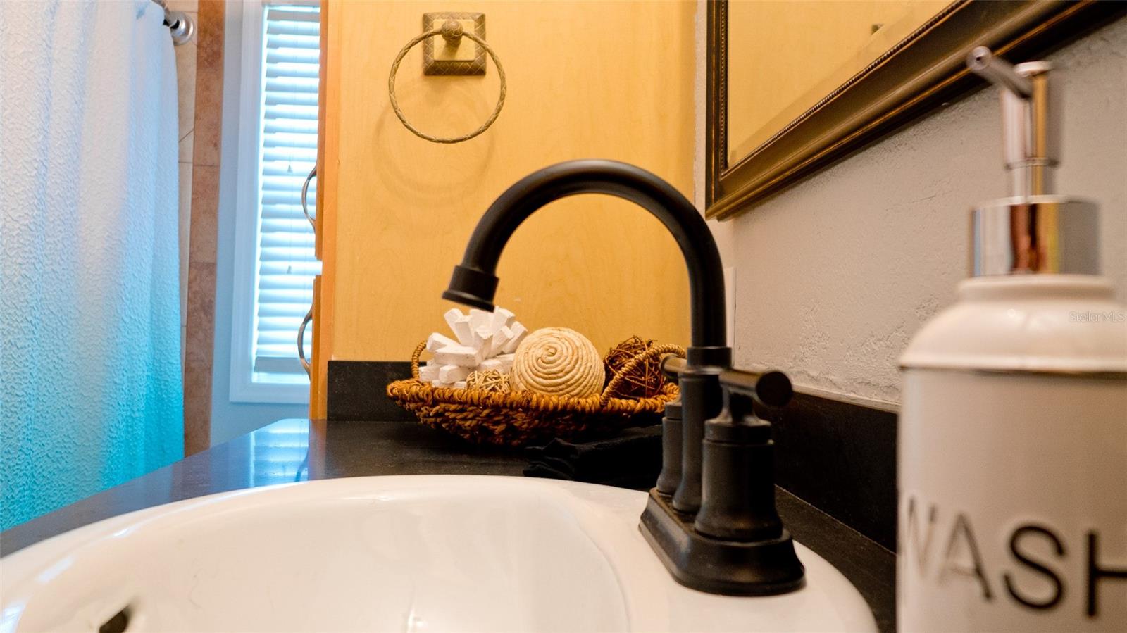 Image 38 of 75 For 1511 21st Street W