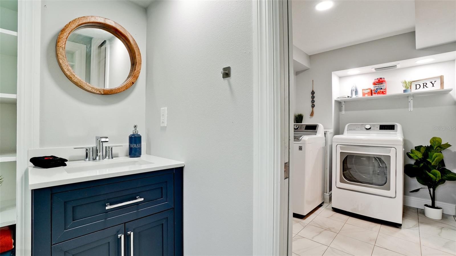 Image 46 of 75 For 1511 21st Street W