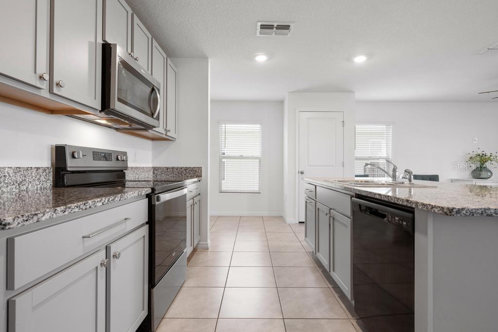 Image 4 of 29 For 2986 Great Abaco Way