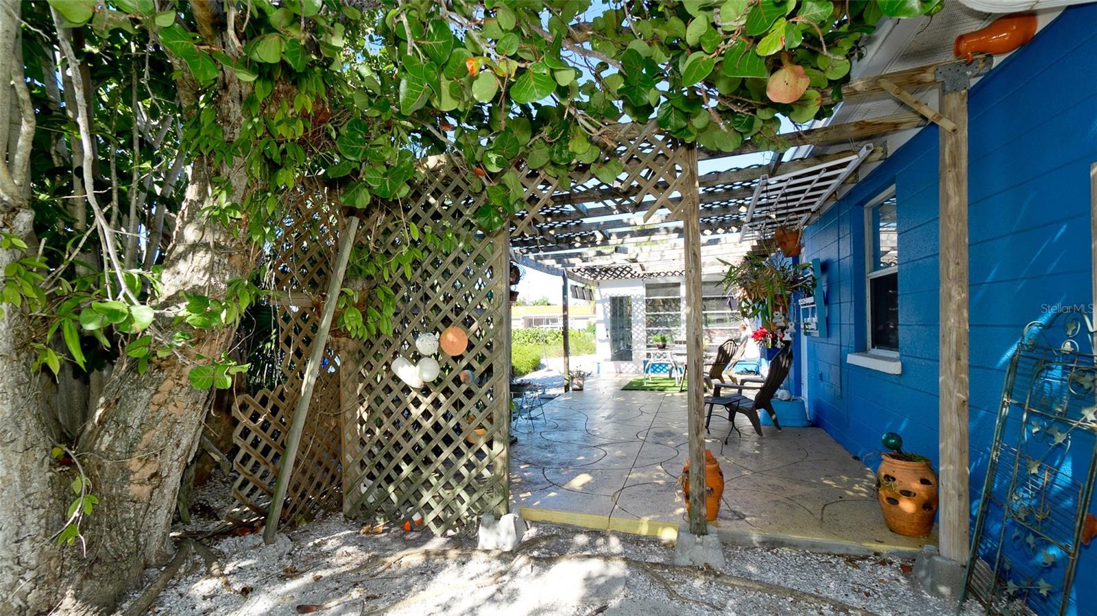 Image 17 of 77 For 627 Concord Lane