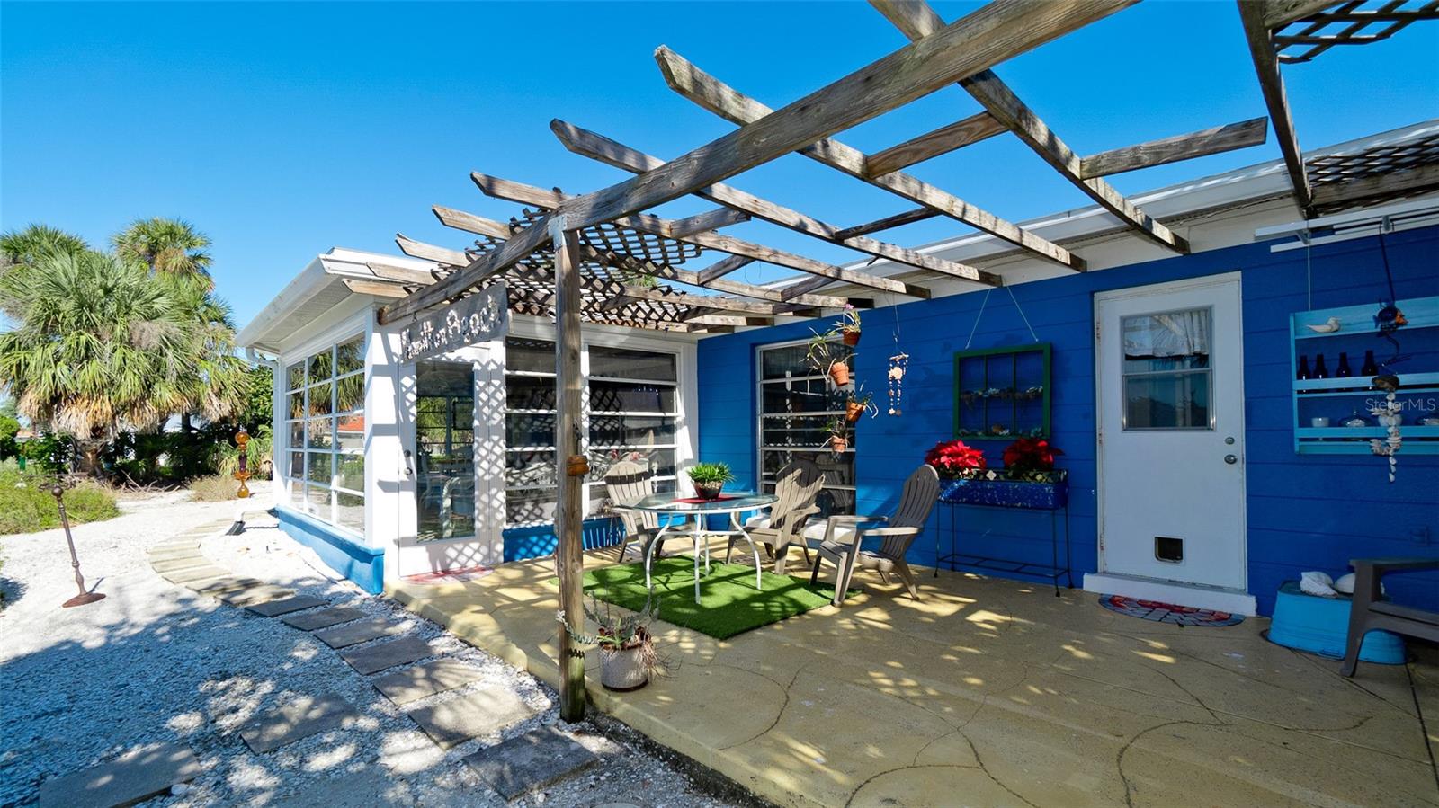 Image 21 of 77 For 627 Concord Lane