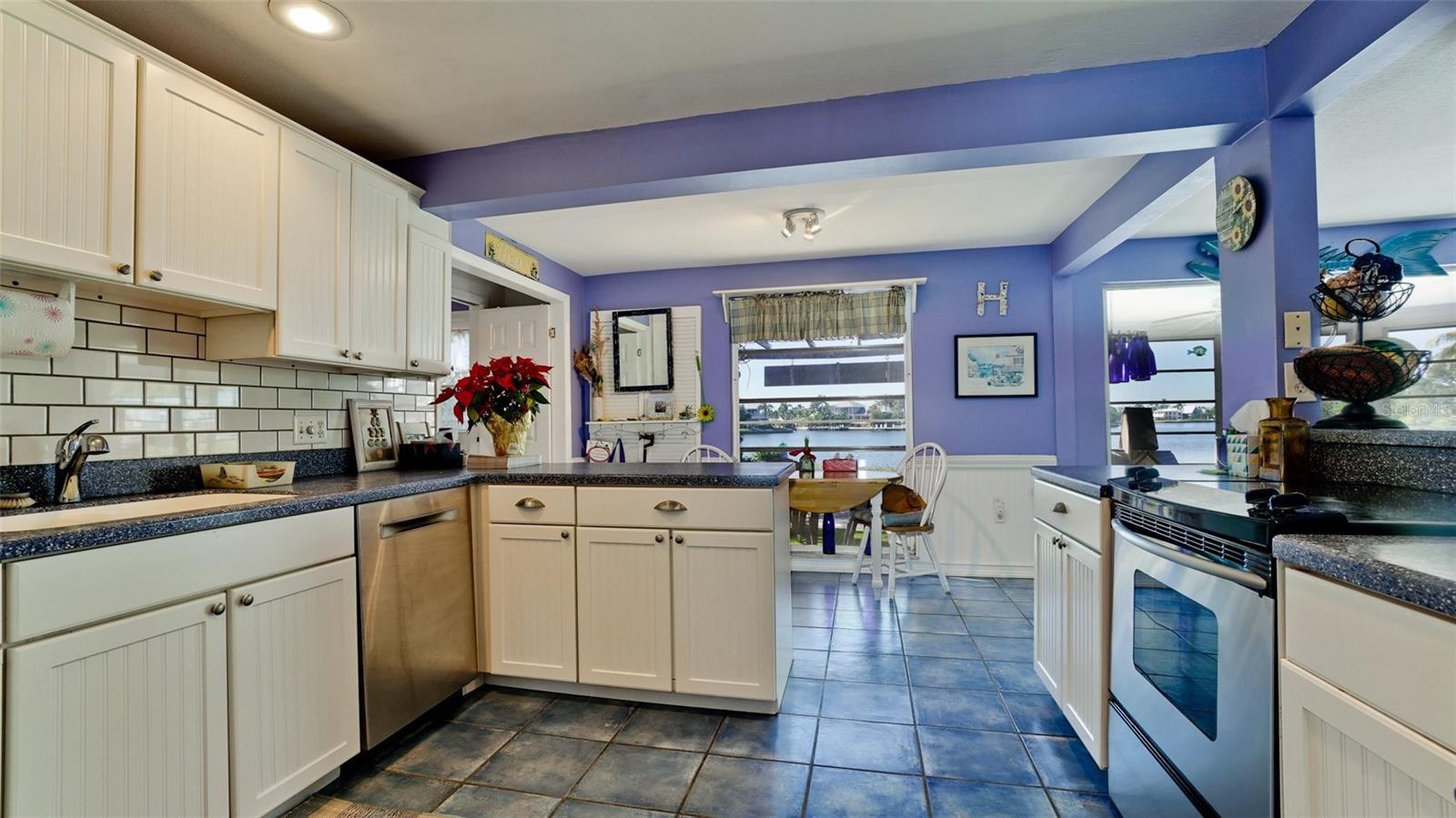 Image 28 of 77 For 627 Concord Lane