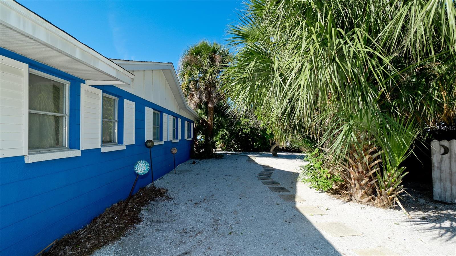 Image 8 of 77 For 627 Concord Lane