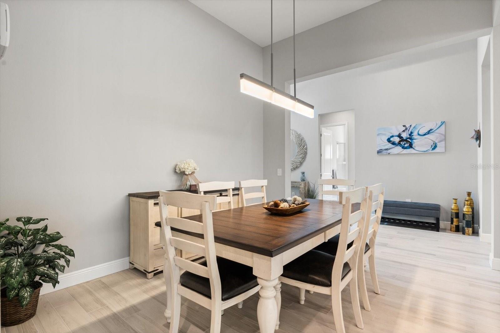 Image 11 of 85 For 8281 Grande Shores Drive