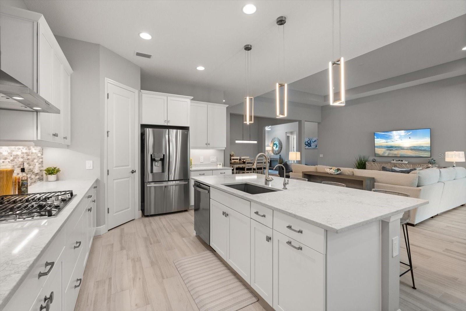 Image 13 of 85 For 8281 Grande Shores Drive