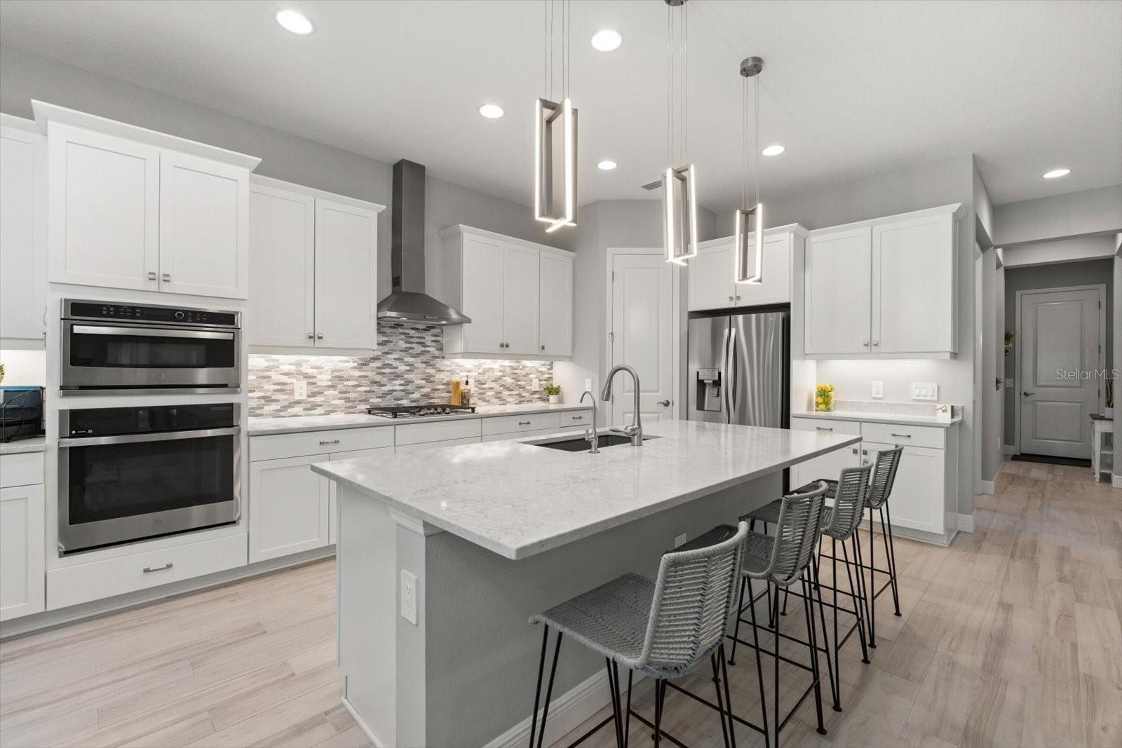 Image 14 of 85 For 8281 Grande Shores Drive