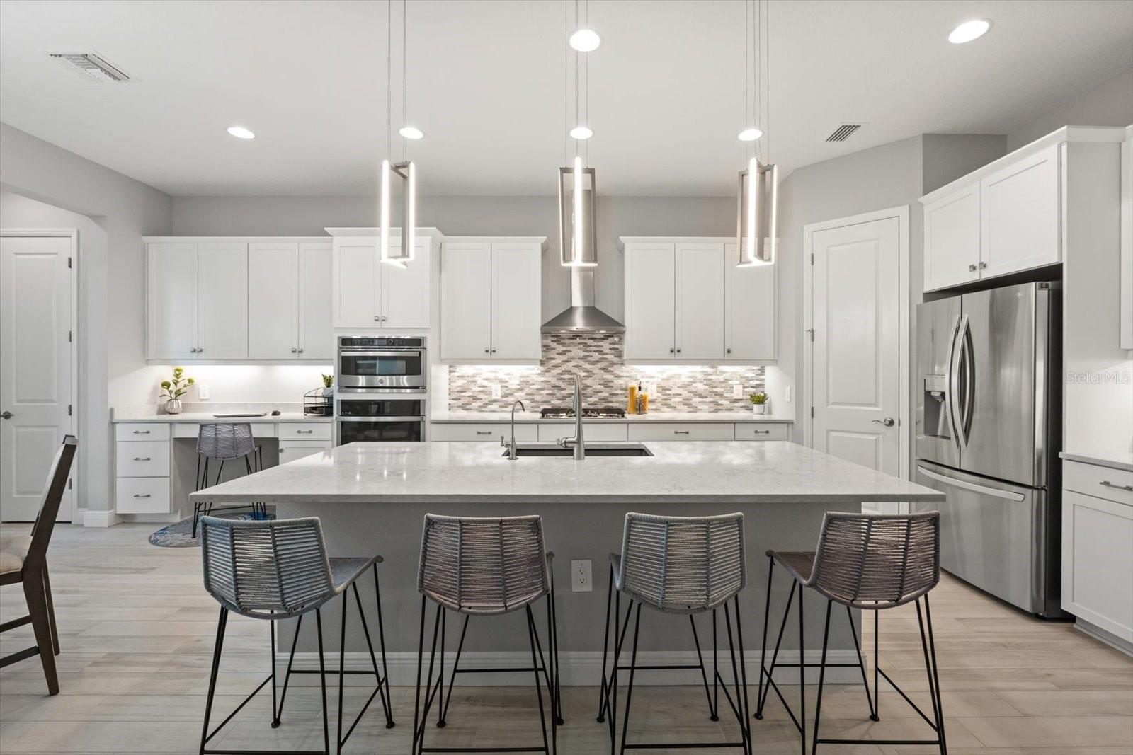 Image 15 of 85 For 8281 Grande Shores Drive