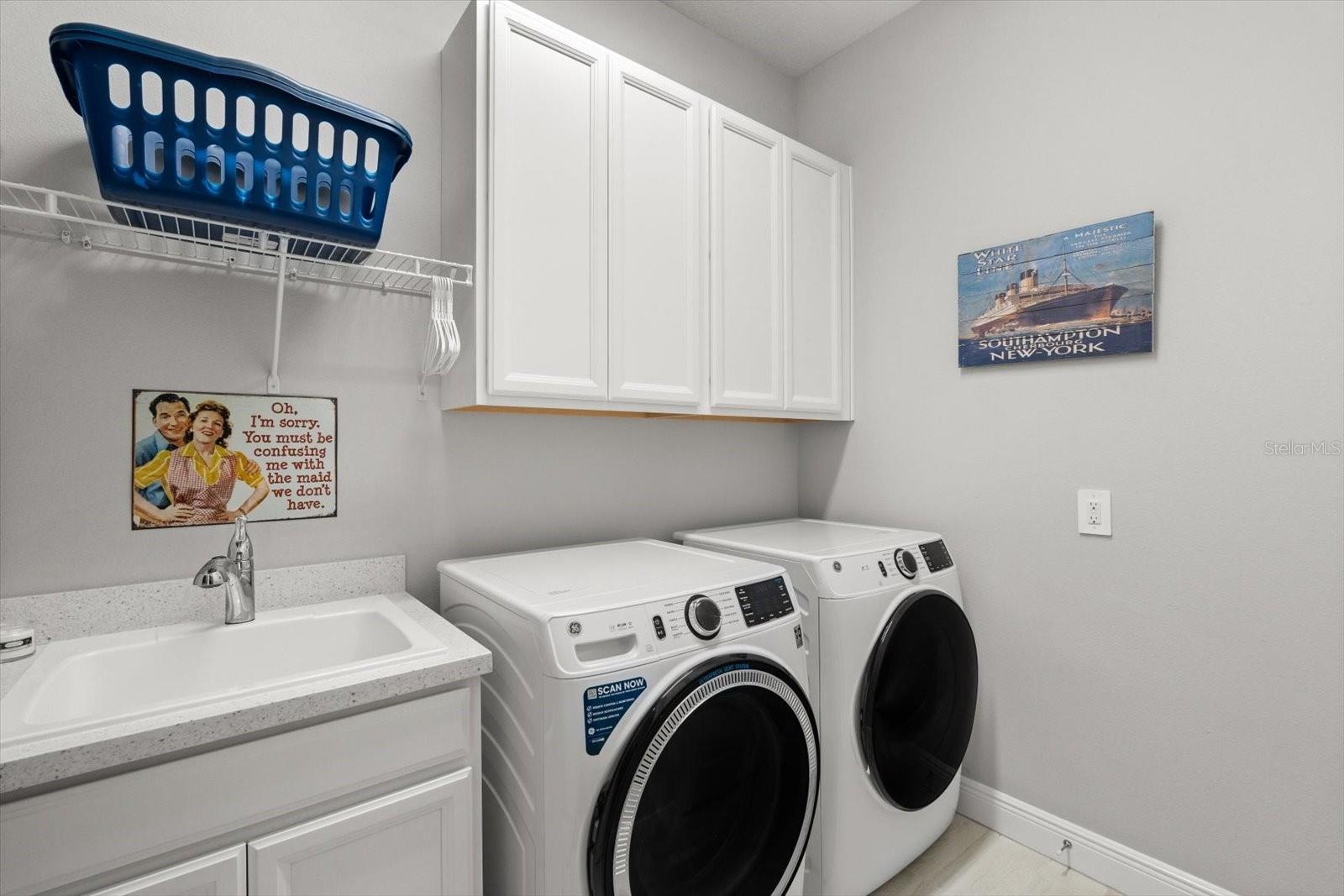 Image 39 of 85 For 8281 Grande Shores Drive