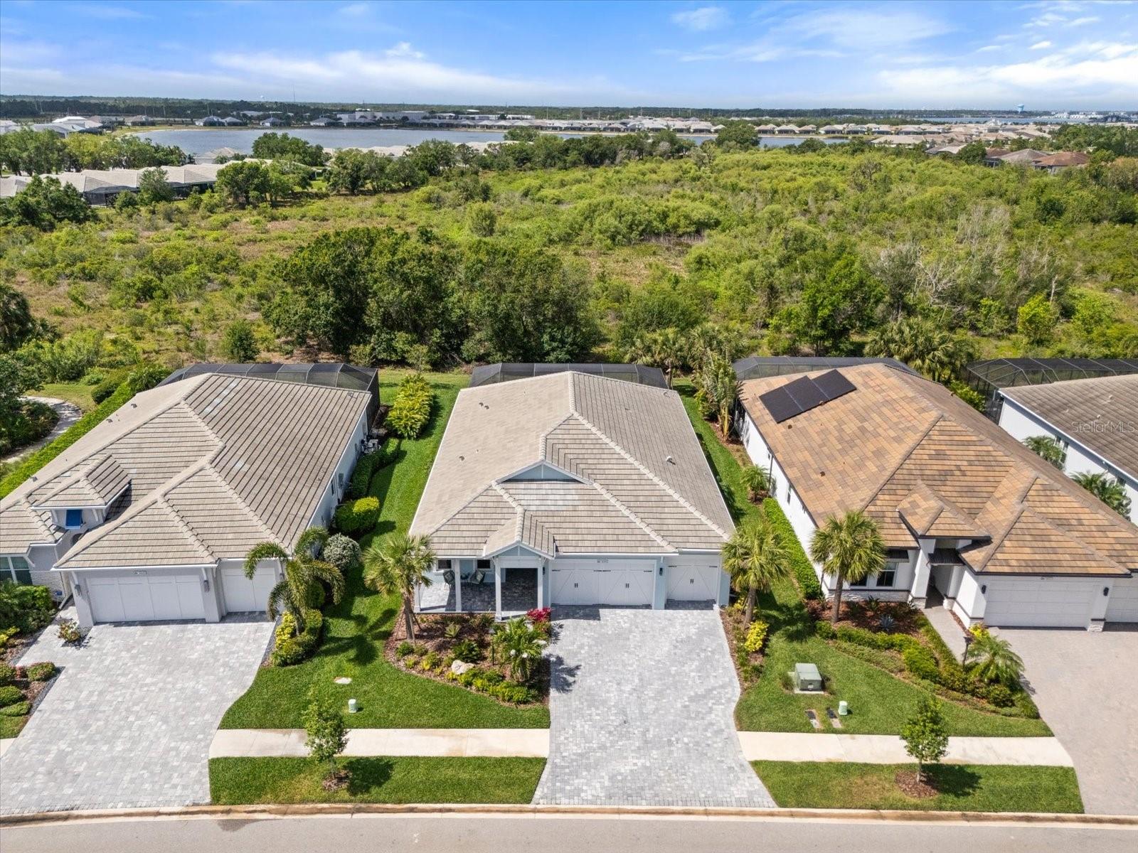 Image 5 of 85 For 8281 Grande Shores Drive