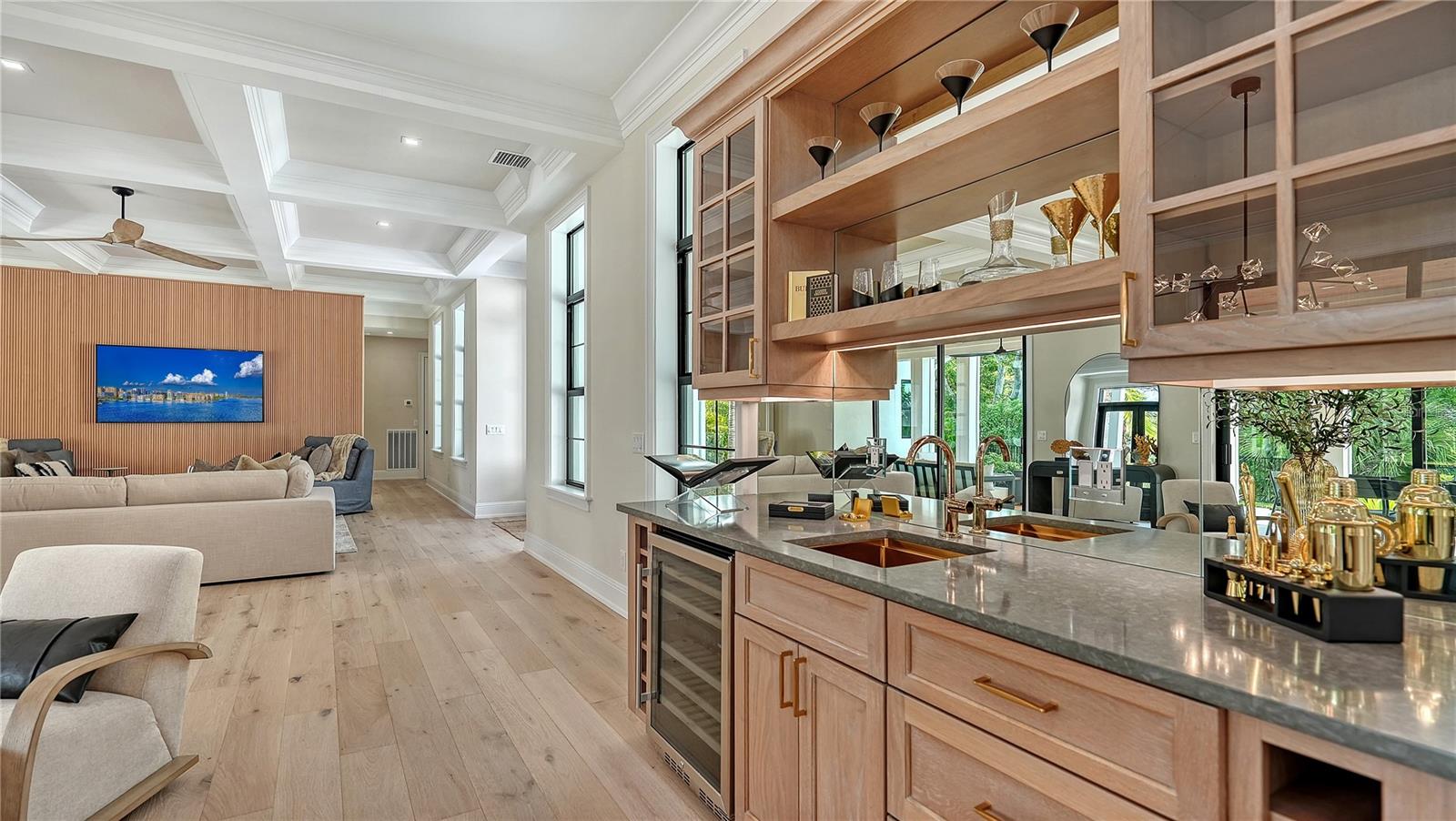 Image 22 of 57 For 656 Tropical Circle