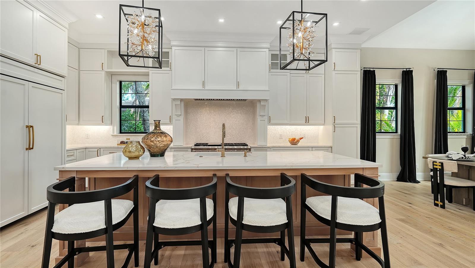 Image 29 of 57 For 656 Tropical Circle