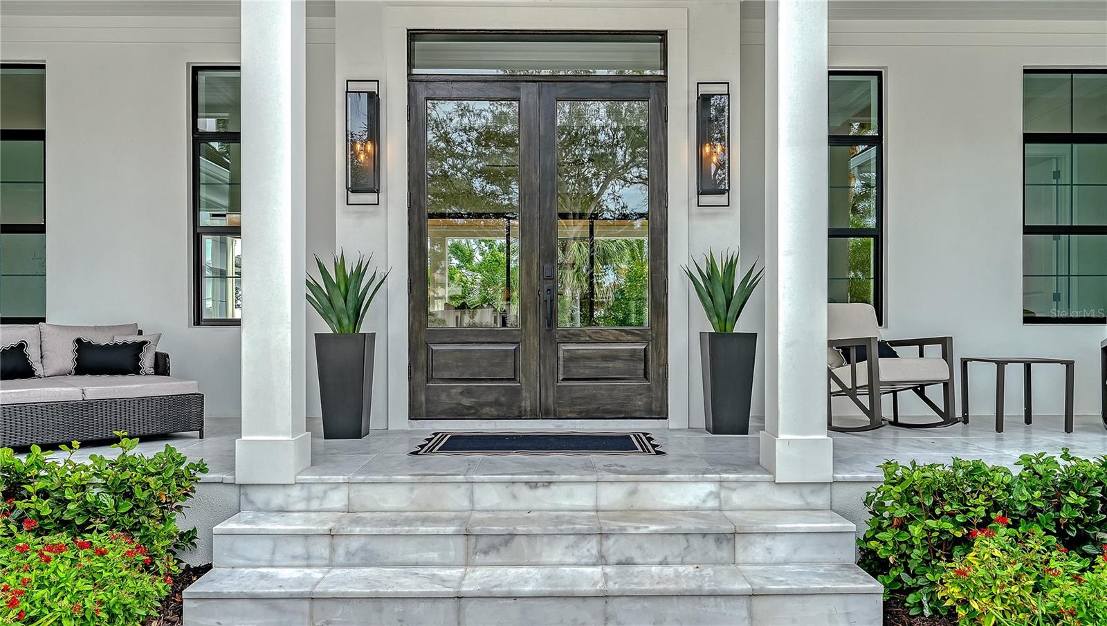 Image 5 of 57 For 656 Tropical Circle