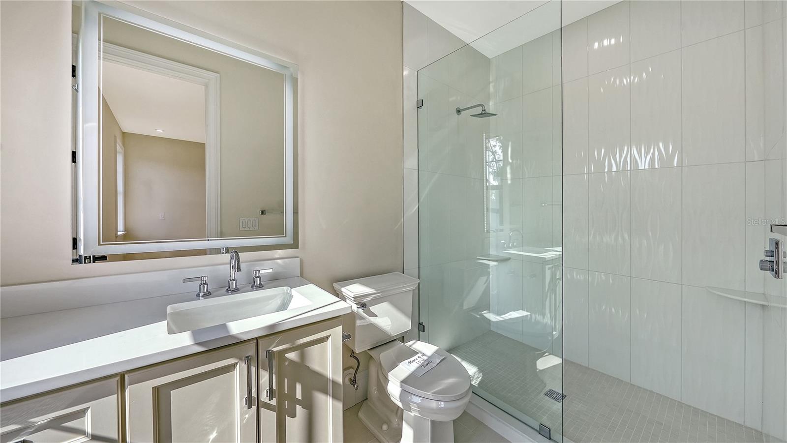 Image 52 of 57 For 656 Tropical Circle