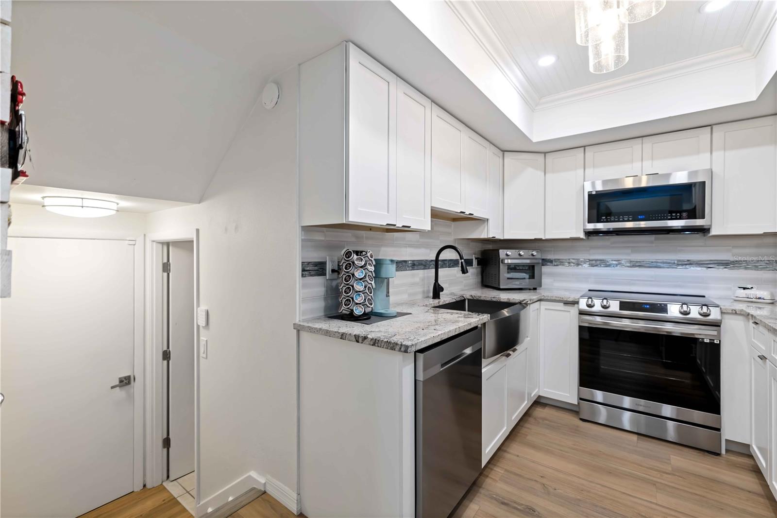 Image 18 of 66 For 738 Sorrento Inlet 738