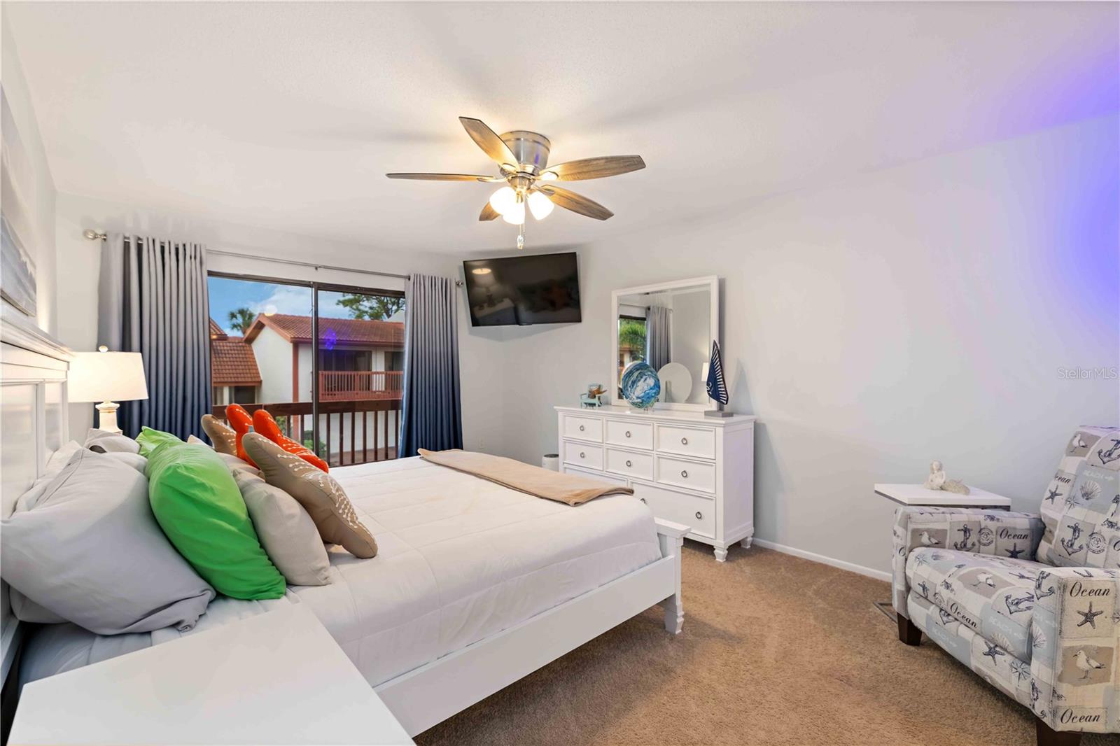 Image 27 of 66 For 738 Sorrento Inlet 738