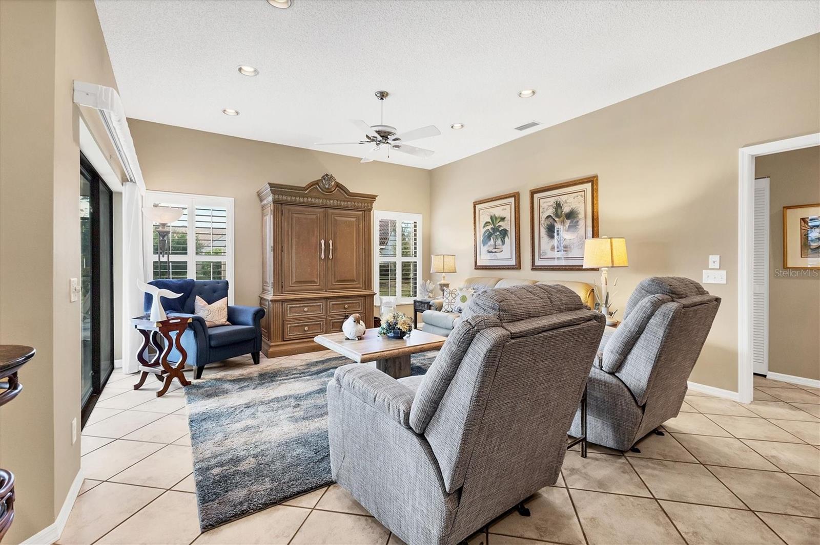 Image 15 of 62 For 147 Inlets Boulevard 147