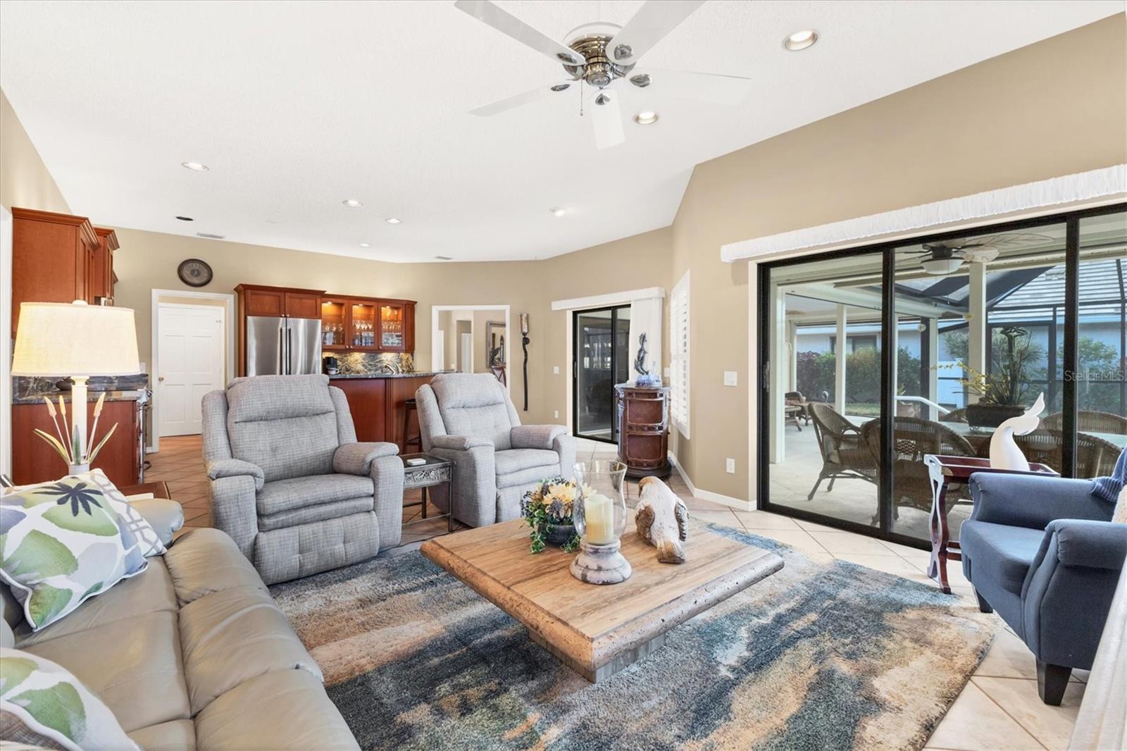 Image 17 of 62 For 147 Inlets Boulevard 147