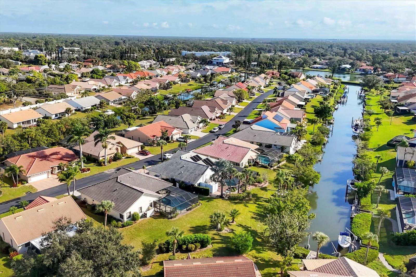 Image 39 of 62 For 147 Inlets Boulevard 147