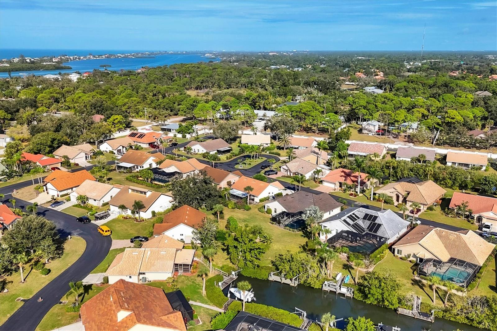 Image 40 of 62 For 147 Inlets Boulevard 147