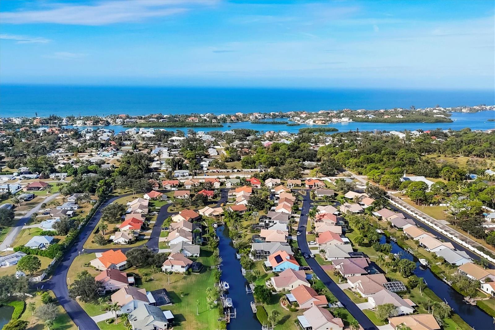 Image 41 of 62 For 147 Inlets Boulevard 147