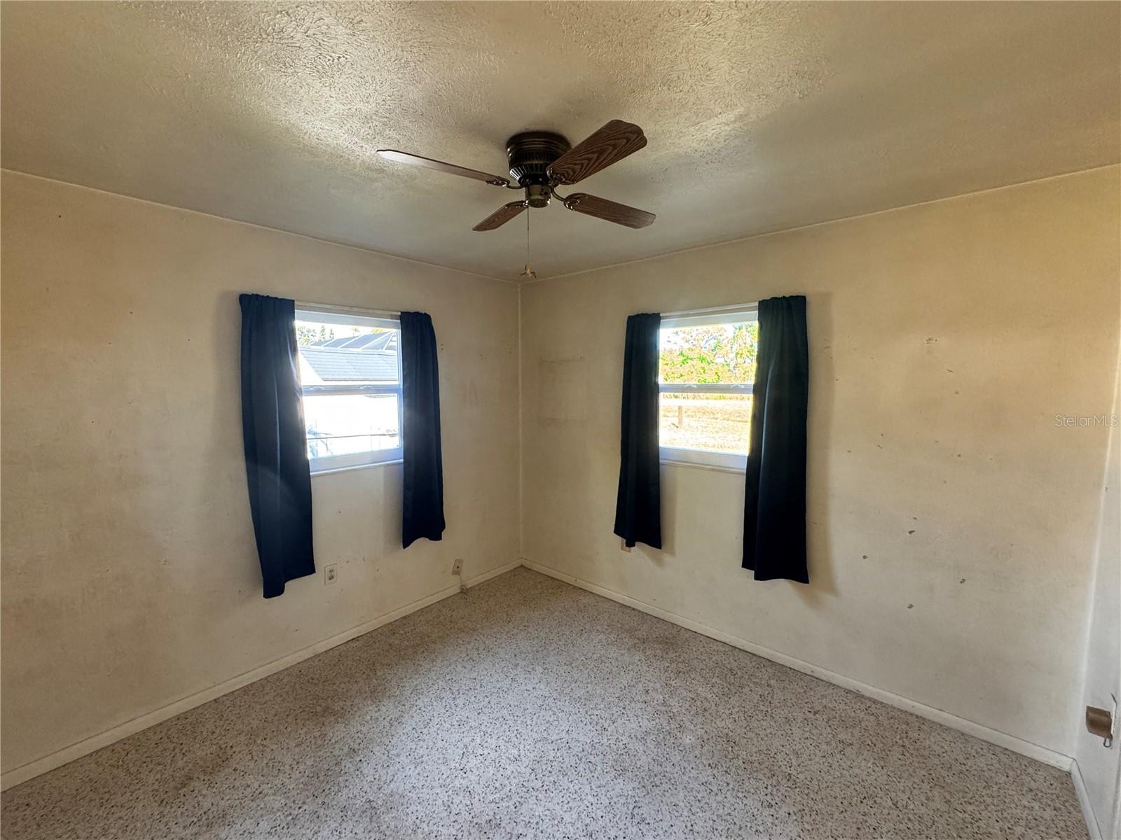 Image 11 of 15 For 1405 Ingram Avenue