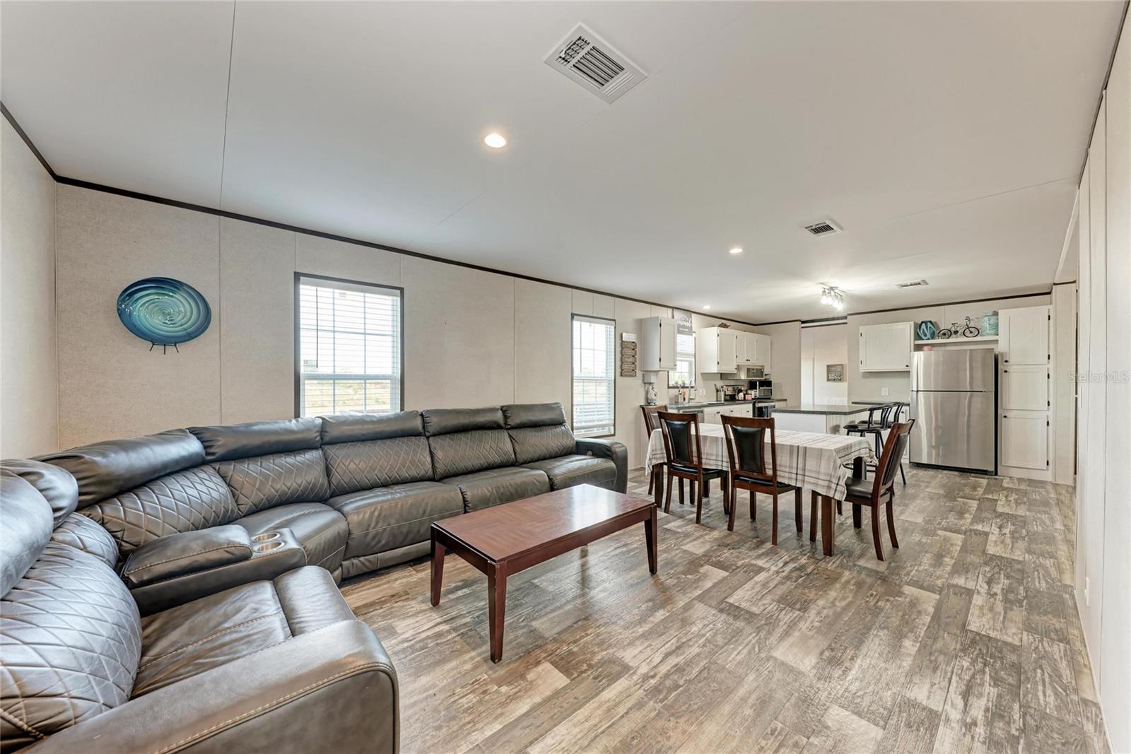 Listing photo id 11 for 48331 Bermont Road
