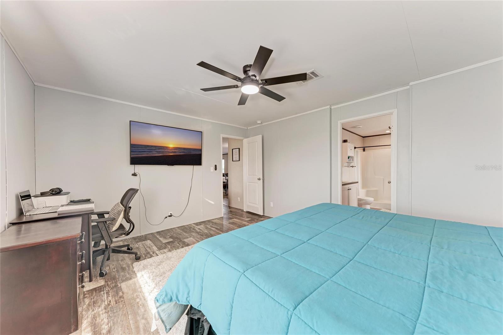 Listing photo id 15 for 48331 Bermont Road