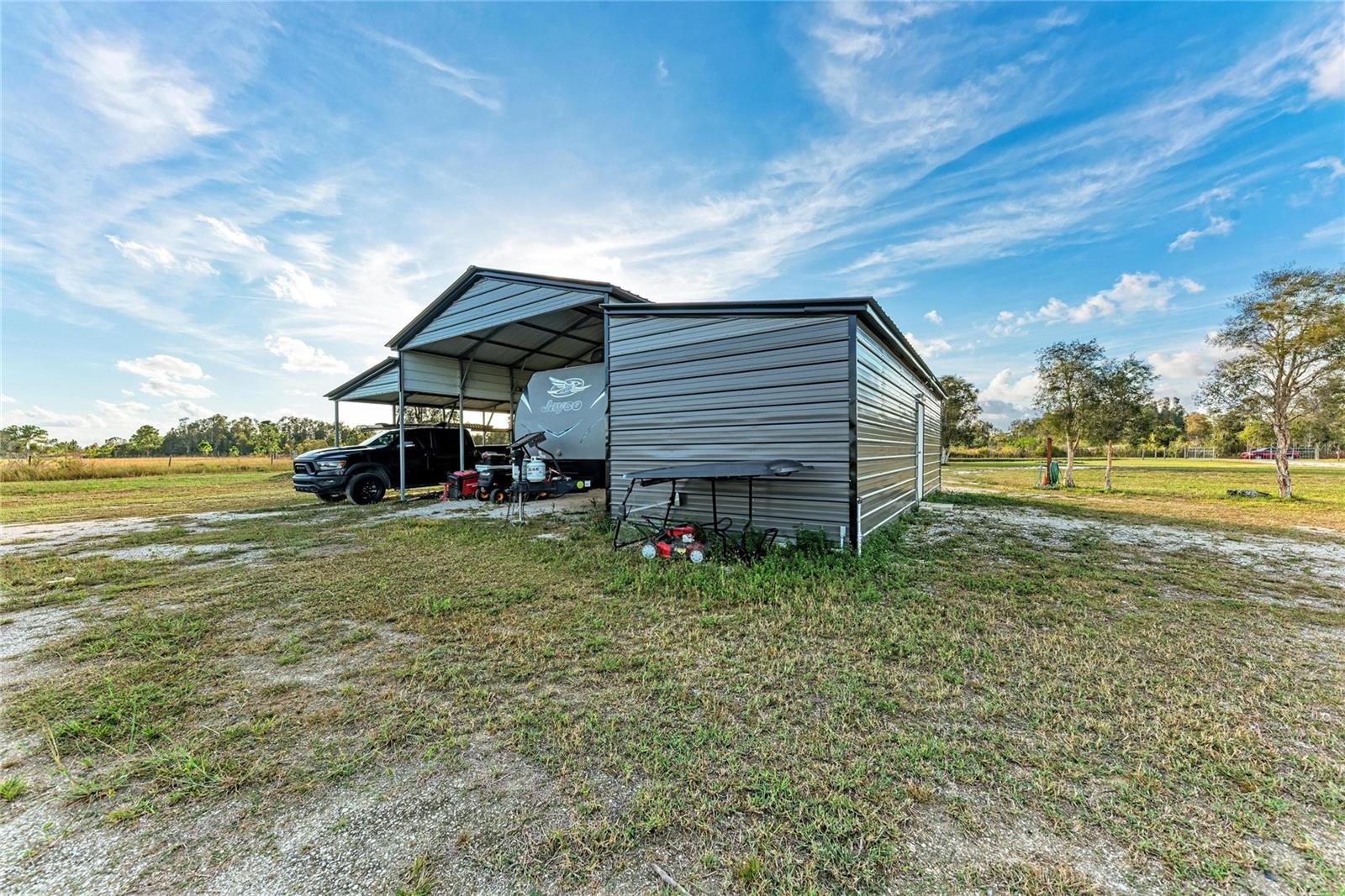 Listing photo id 37 for 48331 Bermont Road