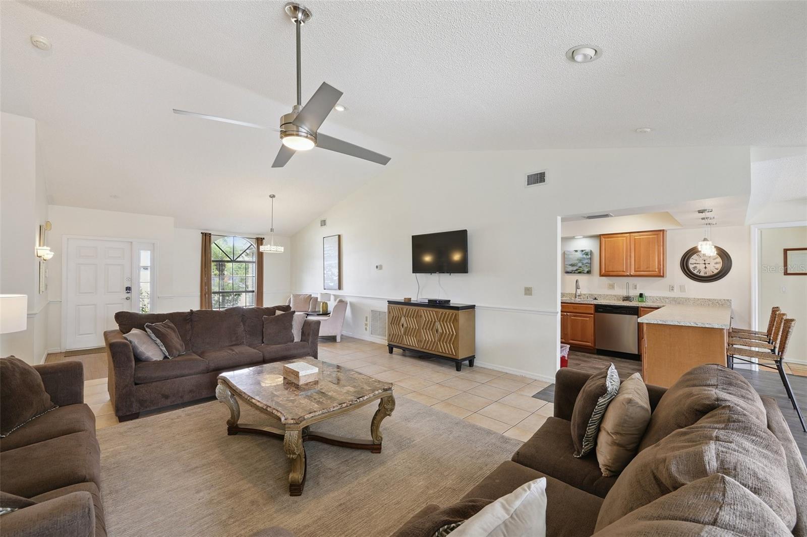 Image 10 of 31 For 7505 23rd Avenue Drive W