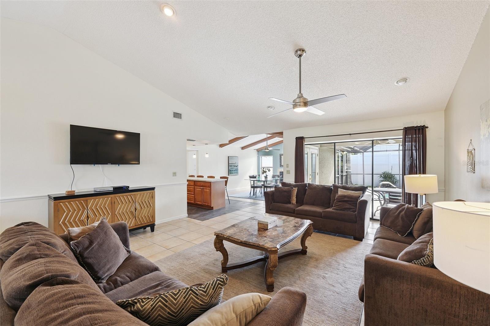 Image 12 of 31 For 7505 23rd Avenue Drive W