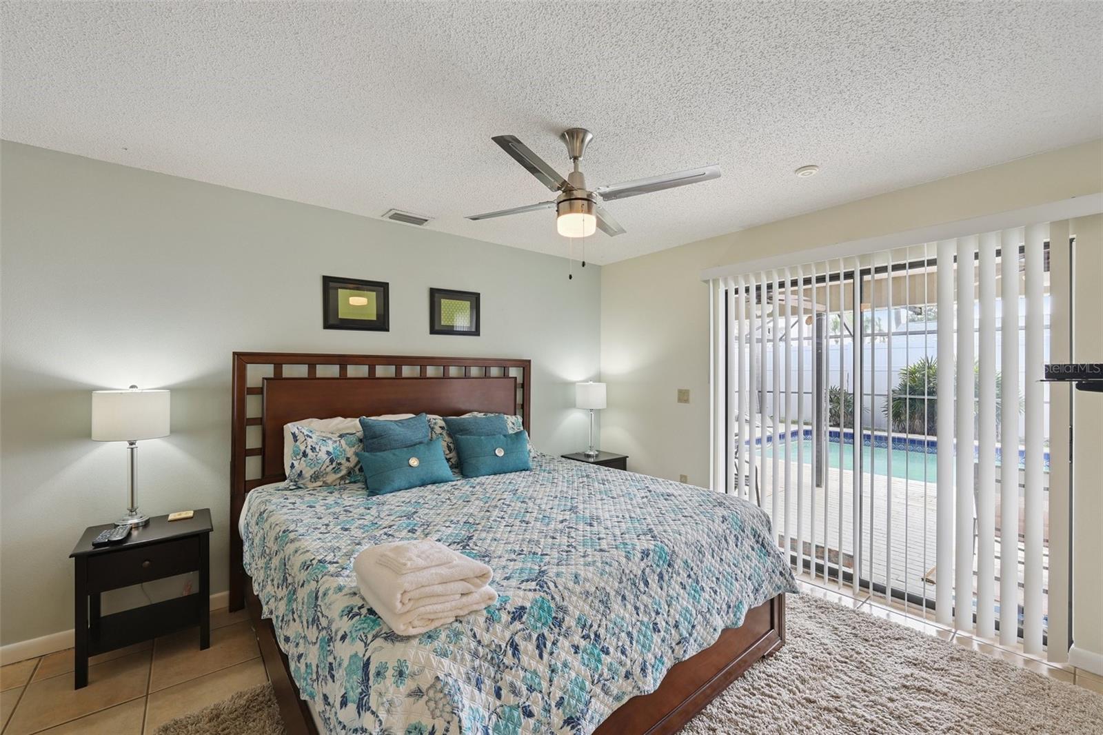 Image 16 of 31 For 7505 23rd Avenue Drive W