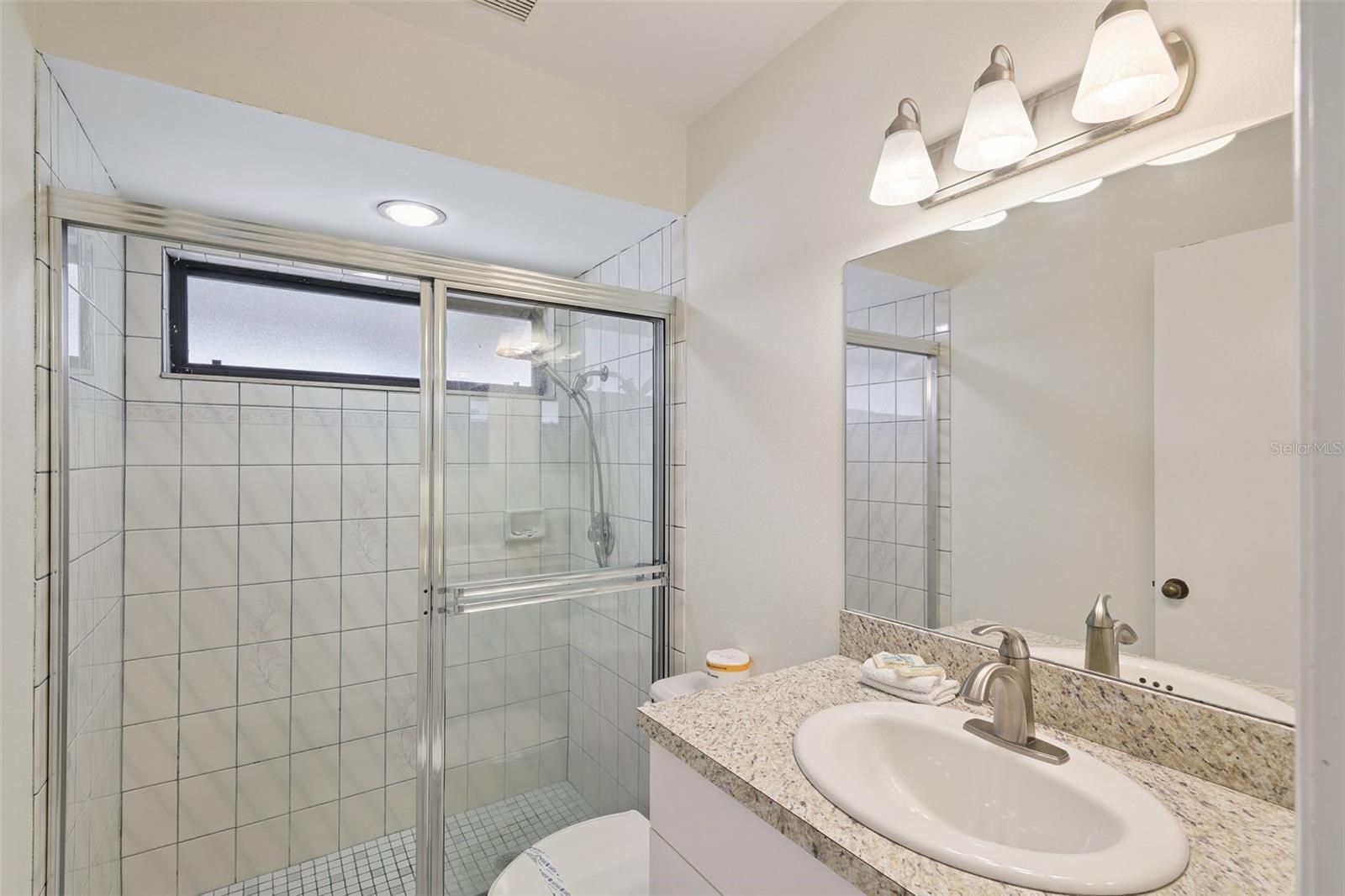 Image 17 of 31 For 7505 23rd Avenue Drive W