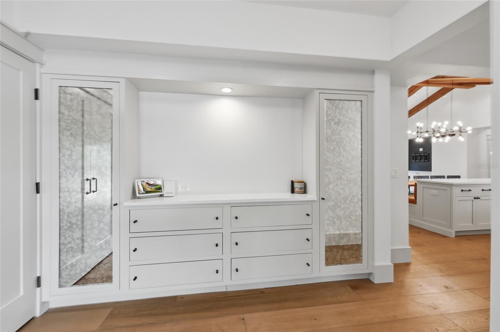 Image 11 of 65 For 310 Palm Avenue