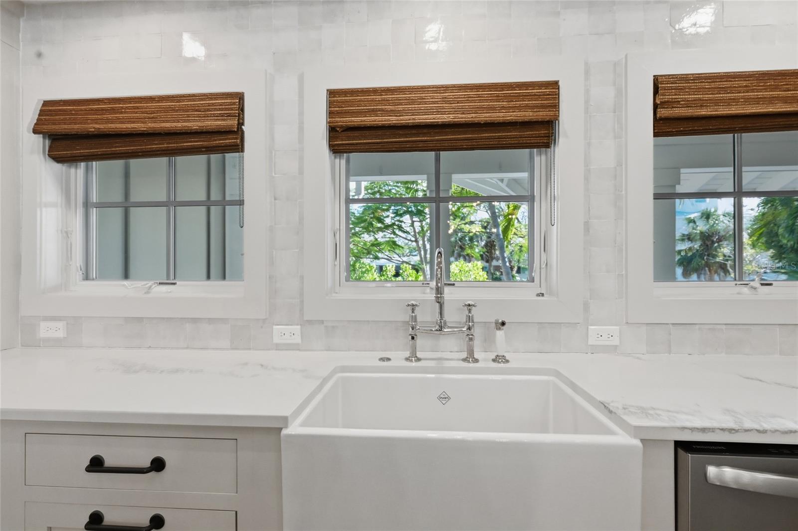 Image 23 of 65 For 310 Palm Avenue