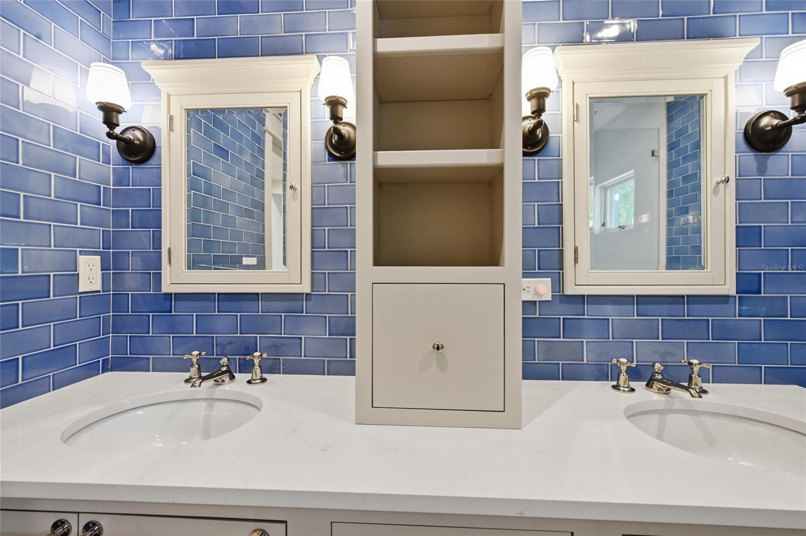 Image 32 of 65 For 310 Palm Avenue