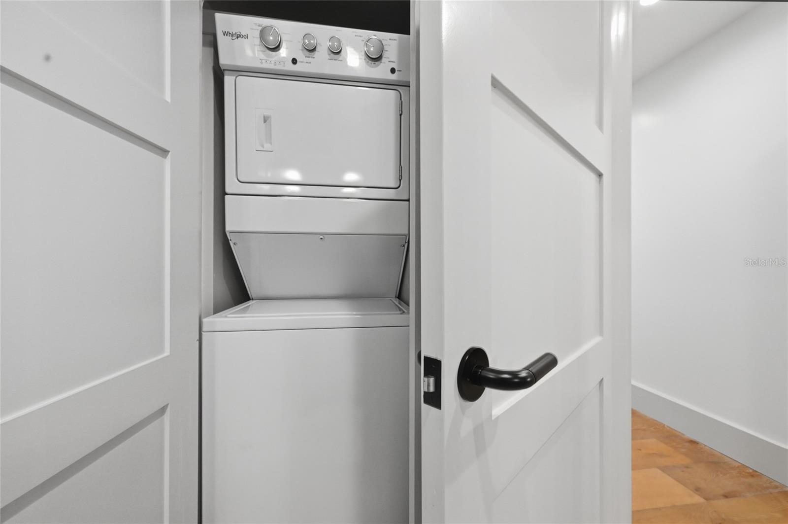 Image 34 of 65 For 310 Palm Avenue