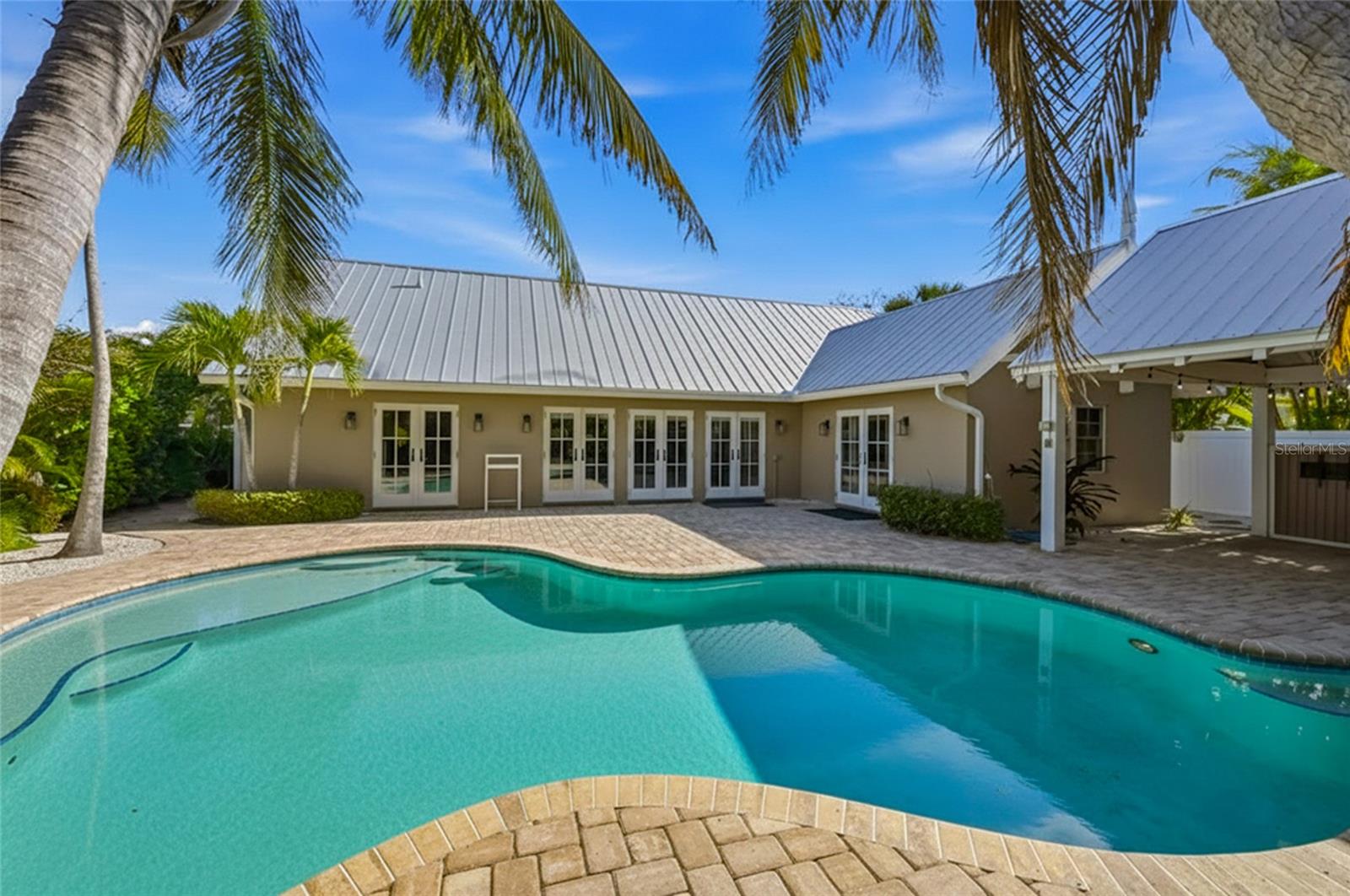 Image 53 of 65 For 310 Palm Avenue