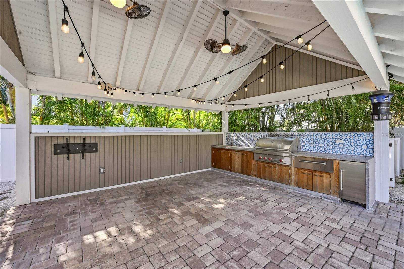 Image 56 of 65 For 310 Palm Avenue